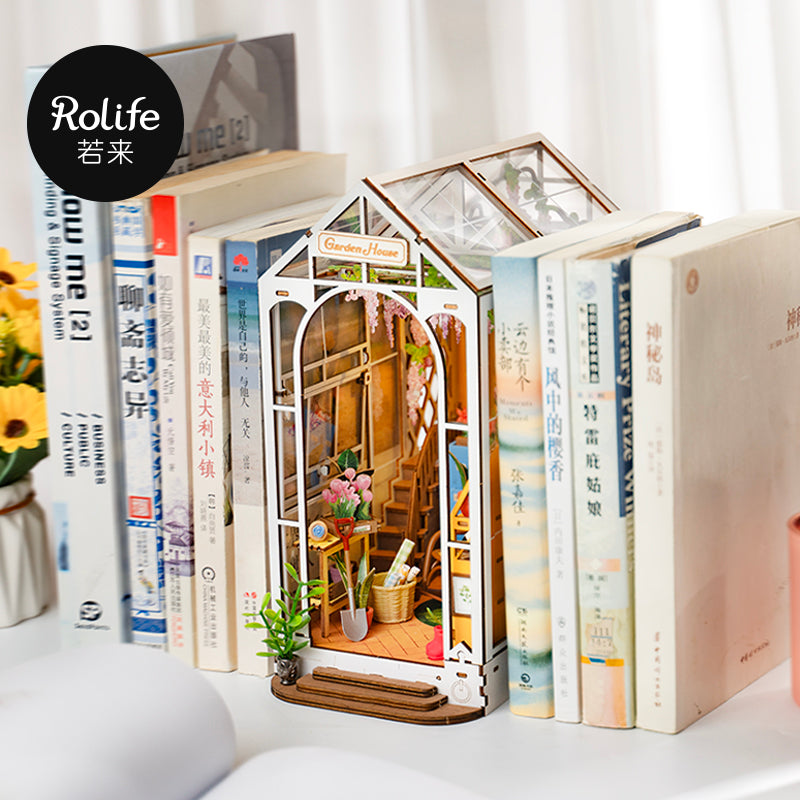 Robotime Rolife Assemble Toys TGB06 Garden House Bookends 3D Wooden Puzzle DIY Miniature House Book Nooks