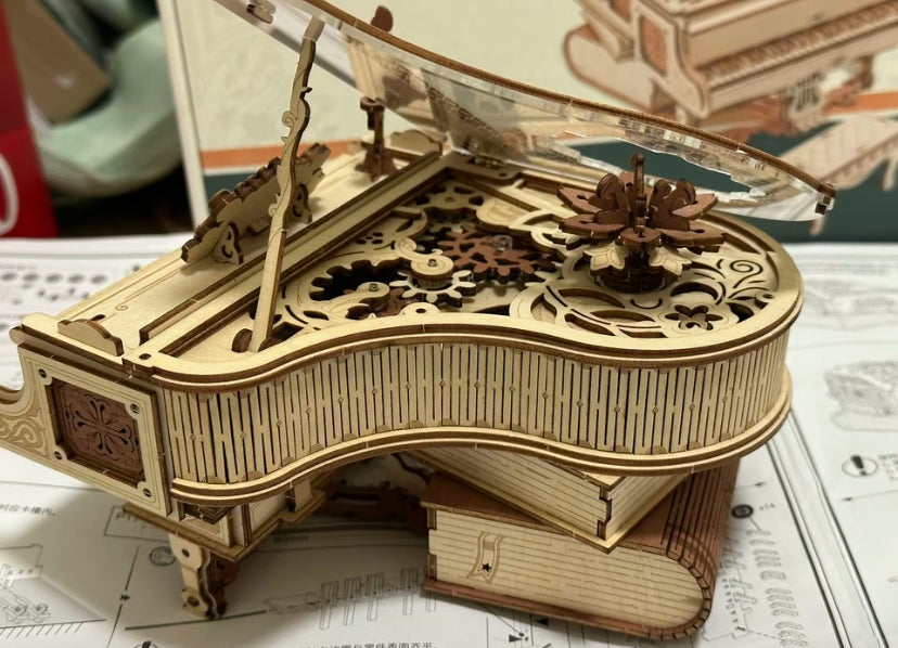 Robotime Rokr Tiktok Hot Selling Diy Toys AMK81 Magic Piano Mechanical Music Box Model Kit 3D Wooden Puzzles