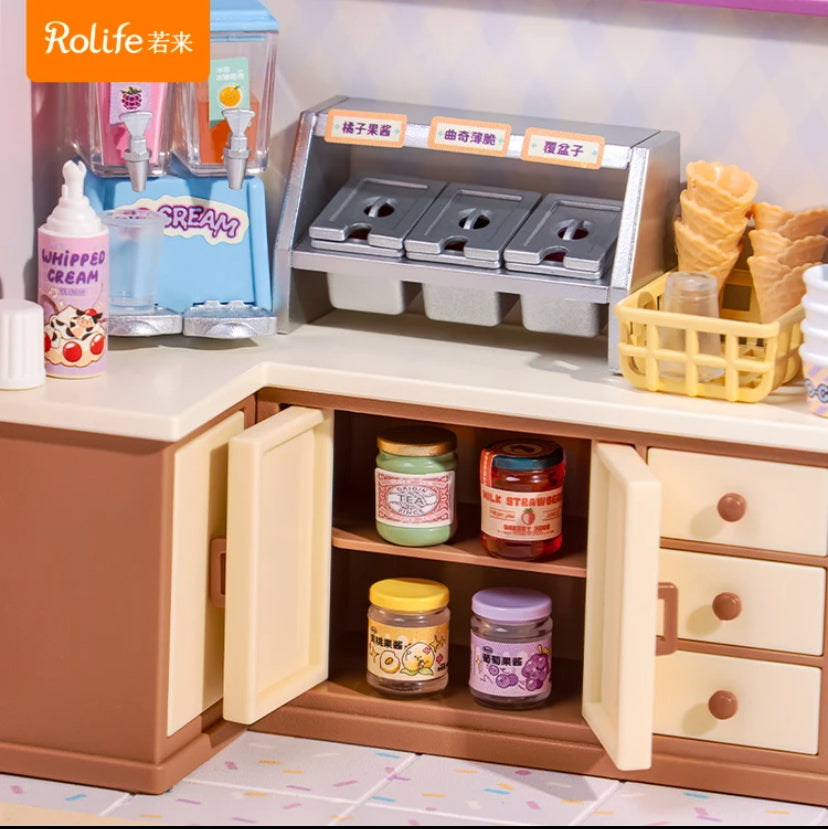 New arrival super creator DW018 icecream store diy mininature doll house